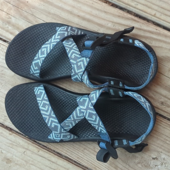 Women's Blue Patterned Chaco Sandals 8 - Picture 2 of 7